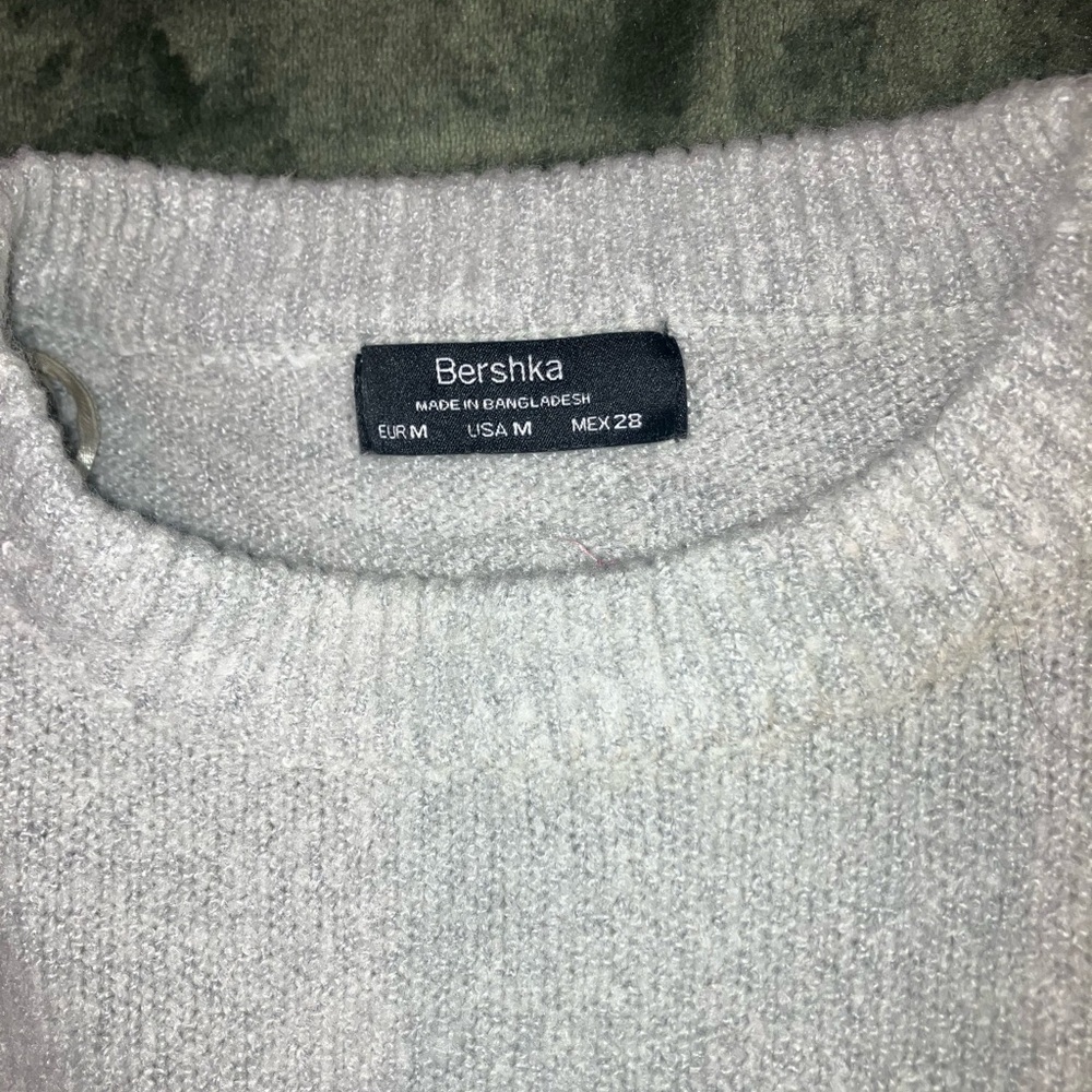 Bershka Light Gray Crewneck Sweater - Picture 2 of 2